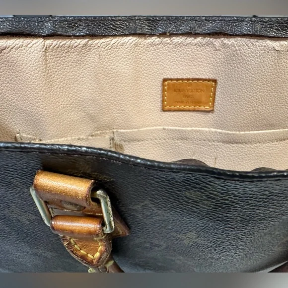 Louis Vuitton Sac Plat Tote Bag with Certificate of Authenticity - Picture 11 of 15